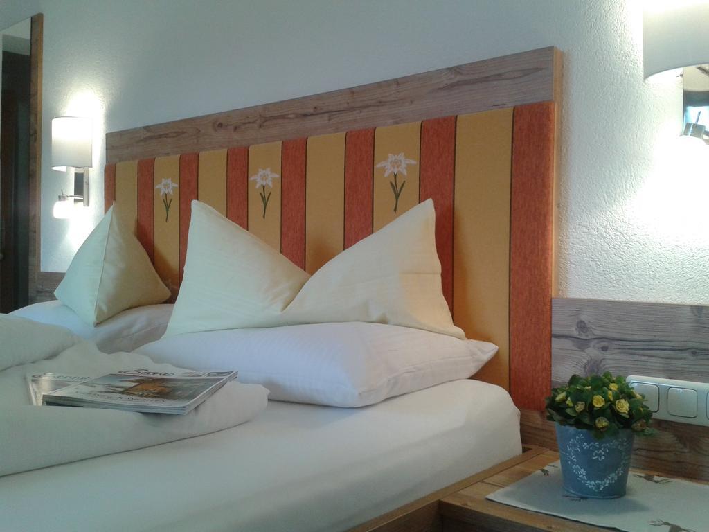Haus Alpenhof Gasthof Lermoos